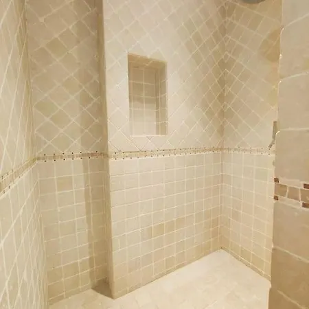 Studio L'ecrin Nimois Climatise Maison Carree Centre * Nimes